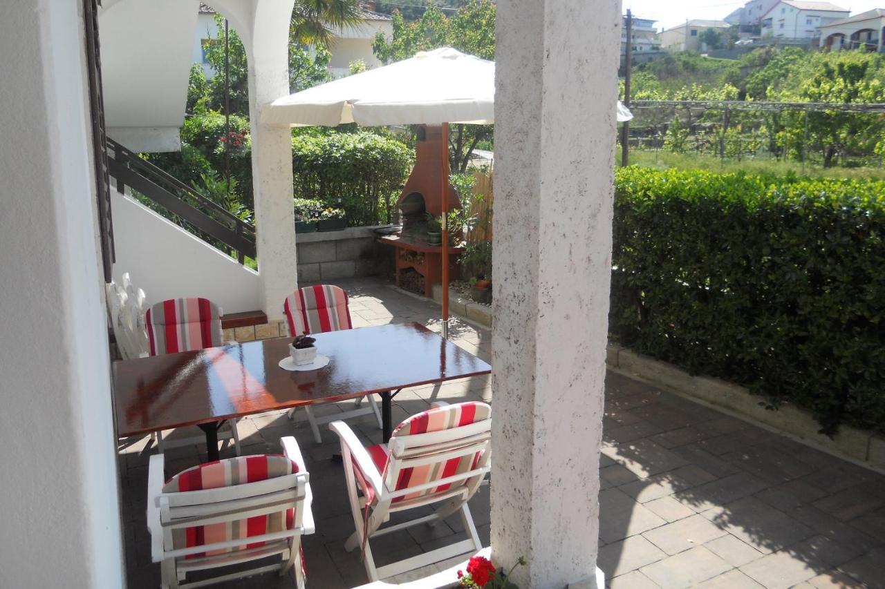 Apartment Supetarska Draga - Donja 5030A Екстер'єр фото