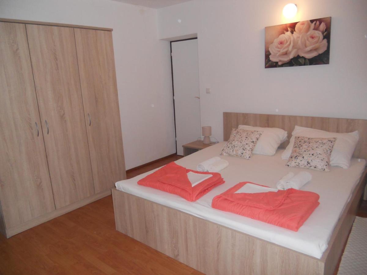 Apartment Supetarska Draga - Donja 5030A Екстер'єр фото
