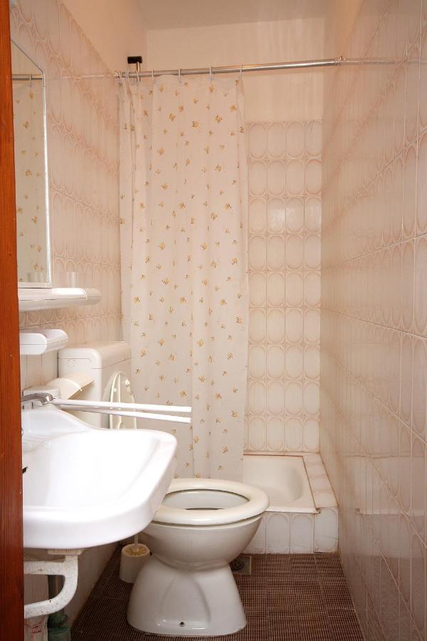 Apartment Supetarska Draga - Donja 5030A Екстер'єр фото